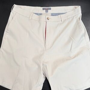 Peter Millar Men's Cream Flat Front Shorts